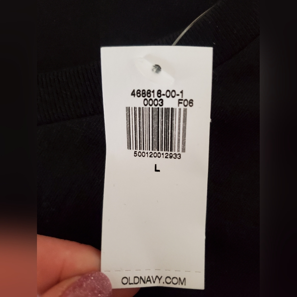 Old Navy T- shirt , size L , Hello Kitty, new with tag , 100% cotton - Picture 10 of 12